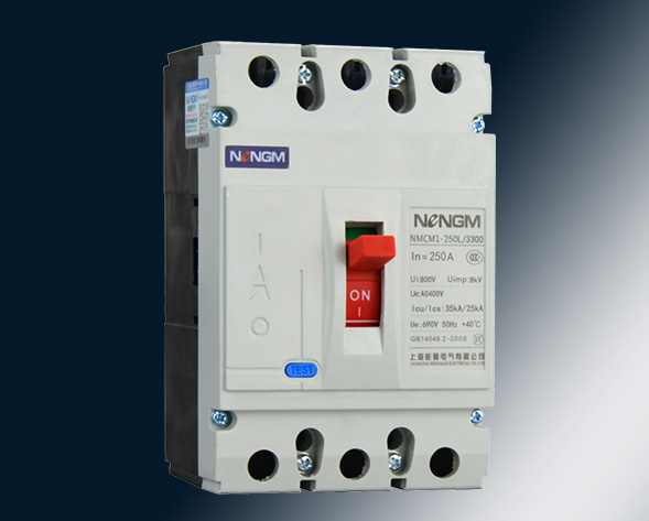 NMCM1系列塑料外殼式斷路器（以下簡(jiǎn)稱斷路器），額定絕緣電壓為800V．適用于交流50Hz．額定工作電壓至690V．額定工作電流從10A至1250A的配電網(wǎng)絡(luò)…